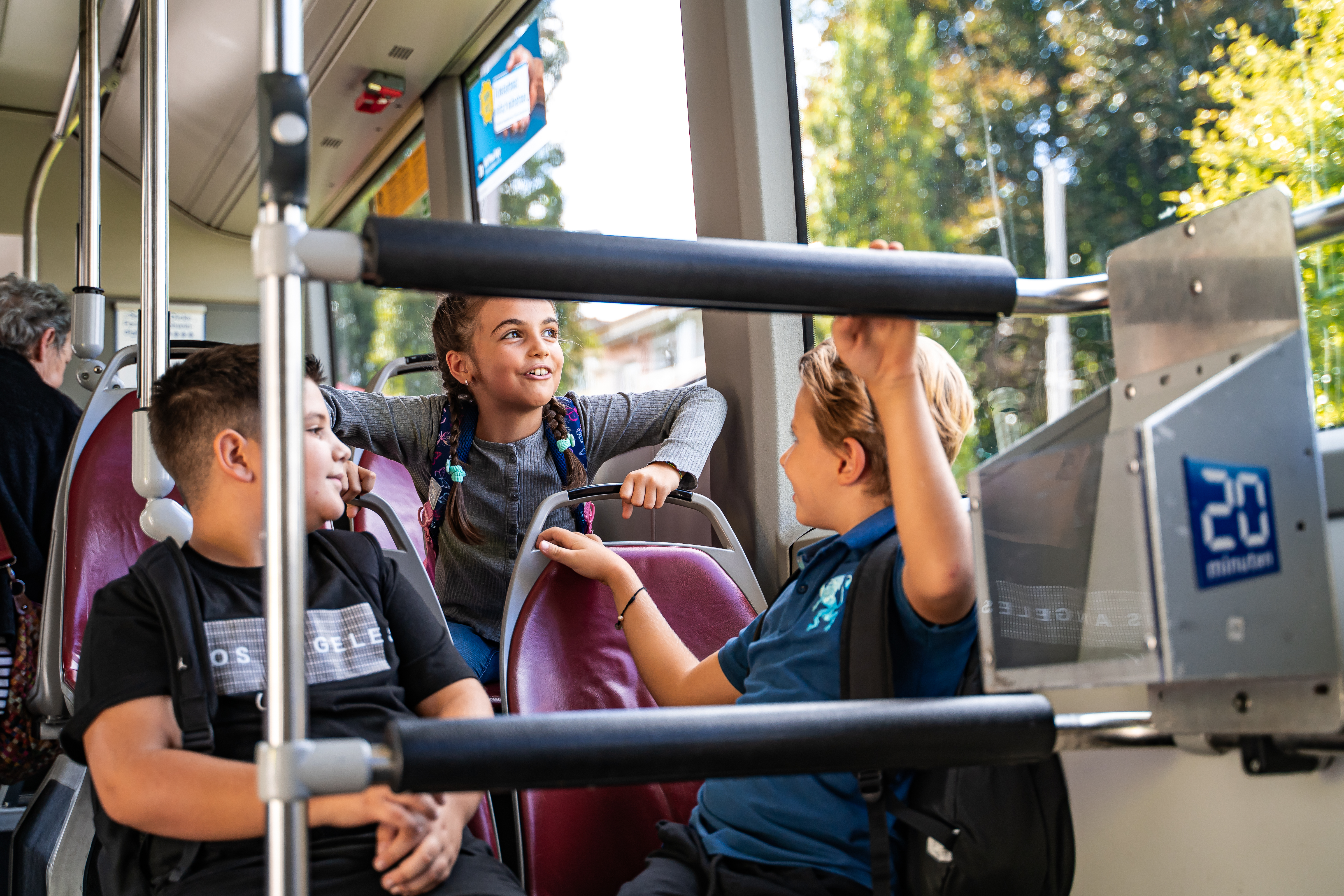 Einzeltickets direkt auf den SwissPass laden Einzeltickets direkt auf den SwissPass laden