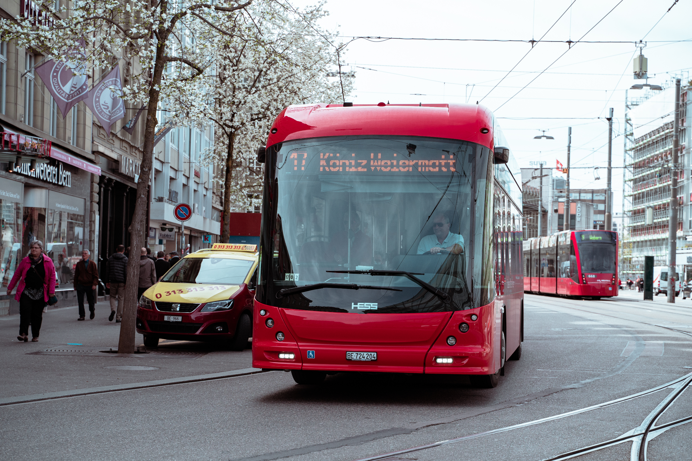 HESS Gelenkbus (eBus) lighTram 19 OPP