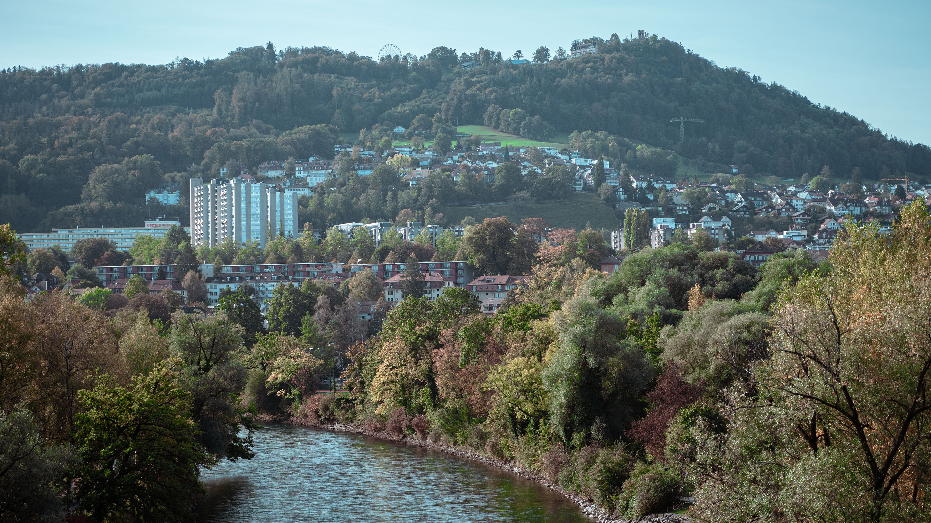 Aare und Gruten von der Monbijoubrücke betrachtet