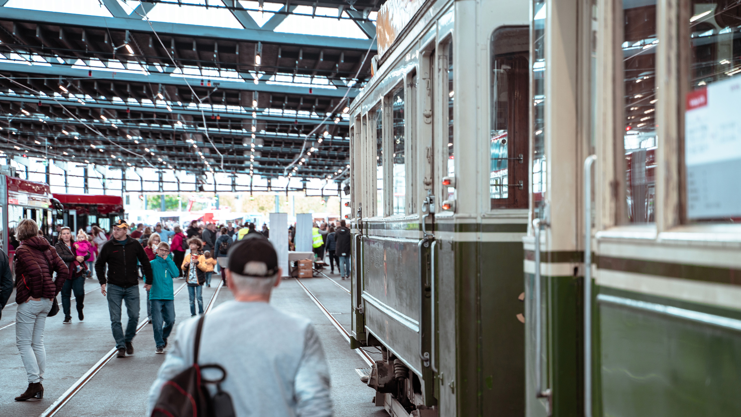 Tag der offenen Tür altes Tram Tag der offenen Tür altes Tram
