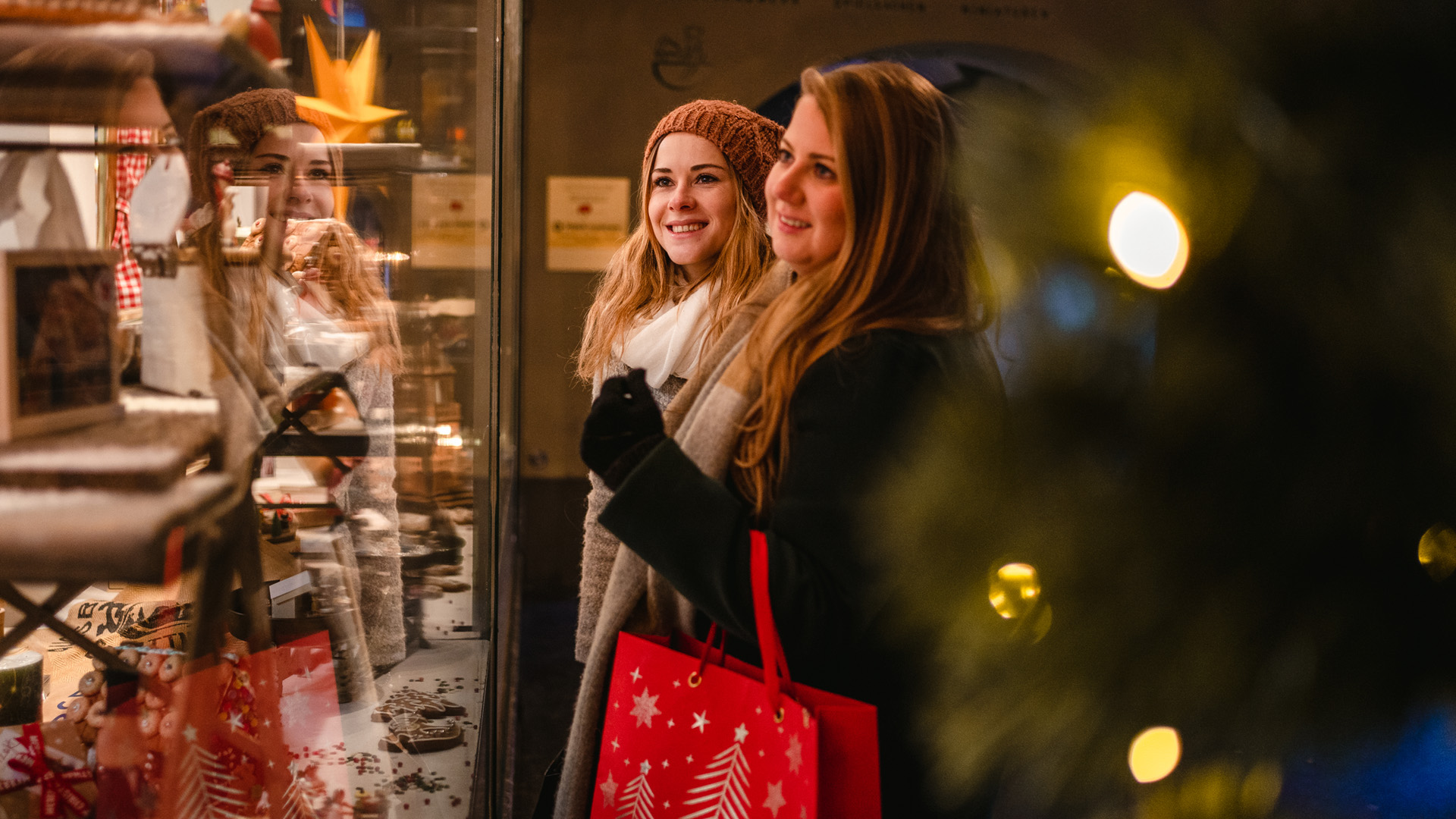 Novemberfenster erleuchten Bern