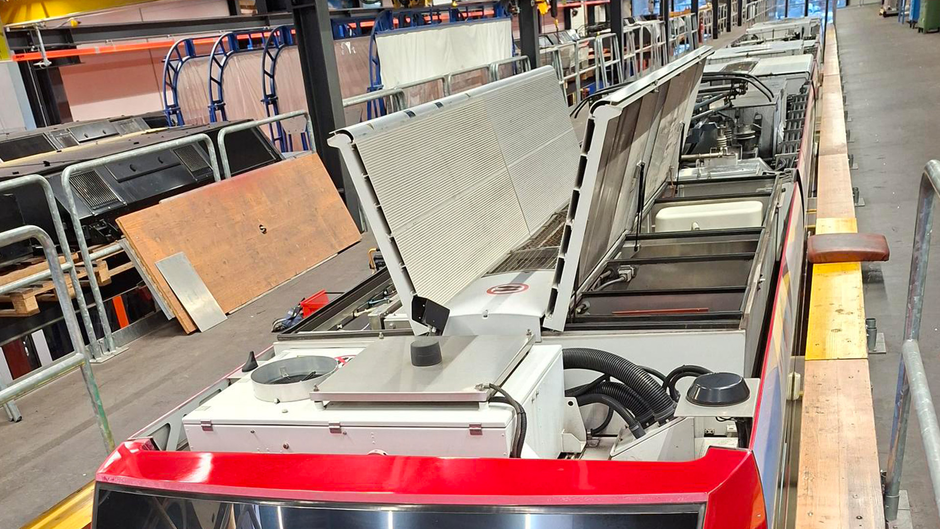 HU Combino Tram Dach offen